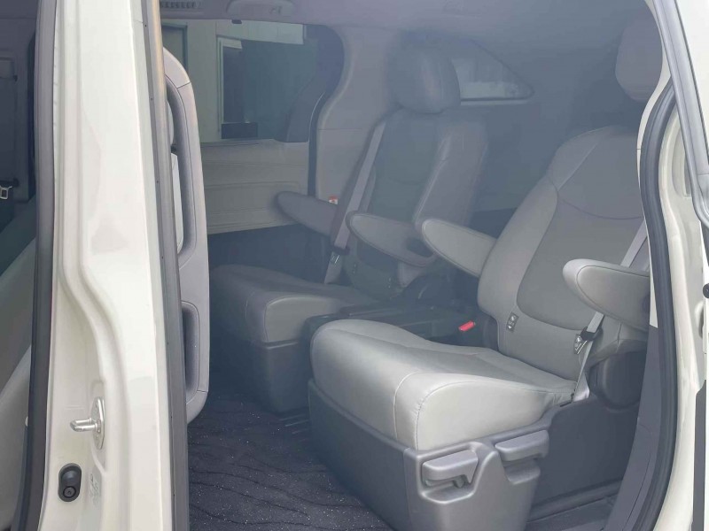 枣庄25年丰田格瑞维亚5