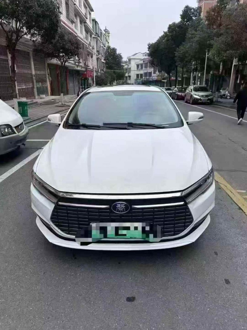 衡阳23年比亚迪秦1