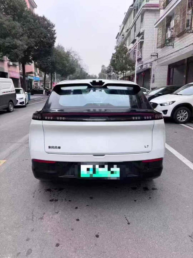 邵阳25年东风风神8