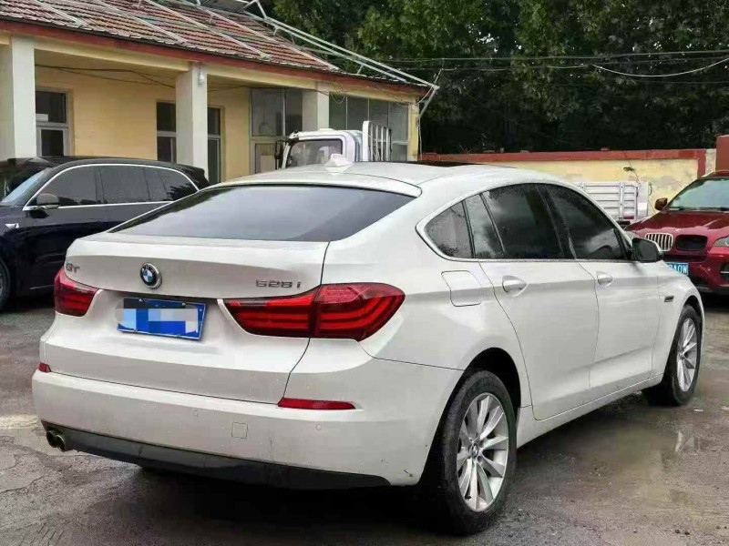 淄博16年宝马6系8