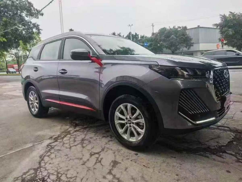 防城港25年奇瑞瑞虎2