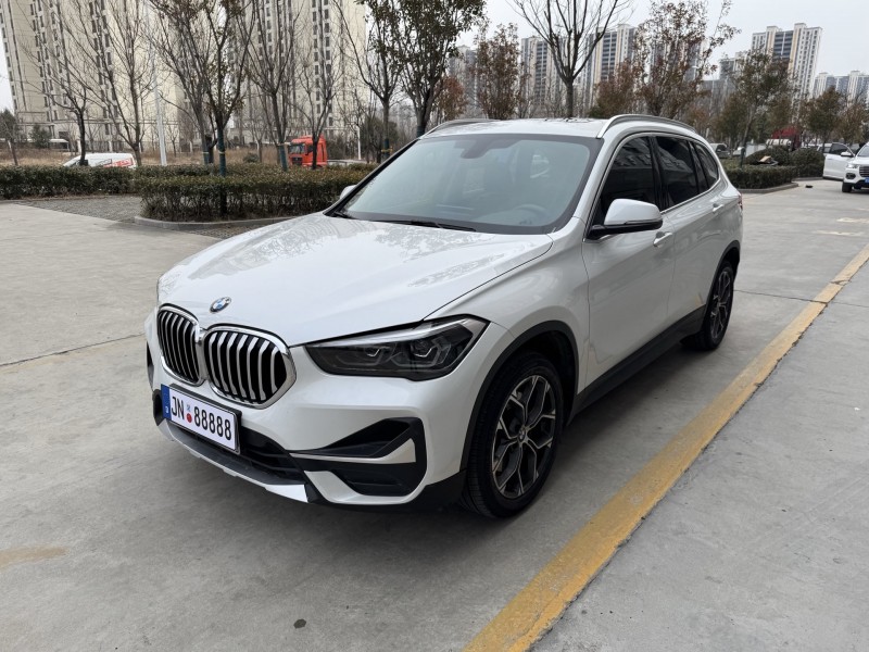 济宁22年宝马X12