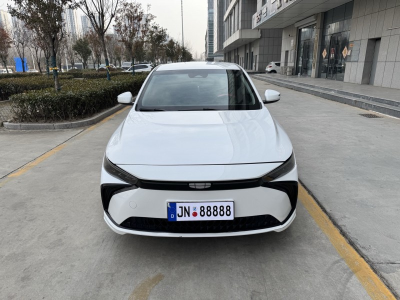 济宁24年吉利几何1