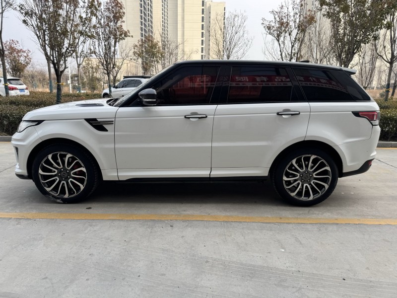 济宁18年路虎揽胜9