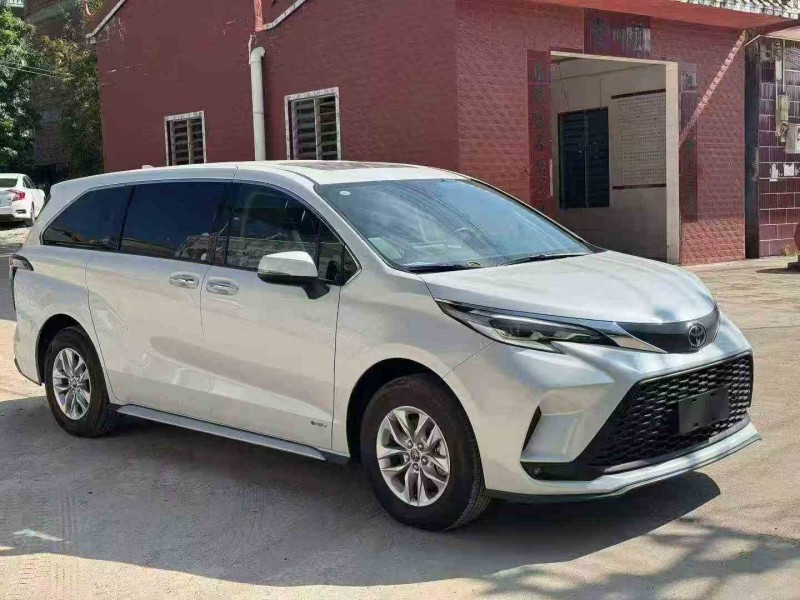 珠海25年丰田格瑞维亚3