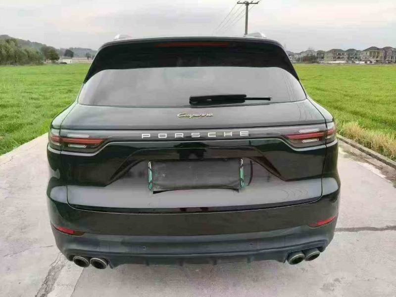 温州21年保时捷卡宴9