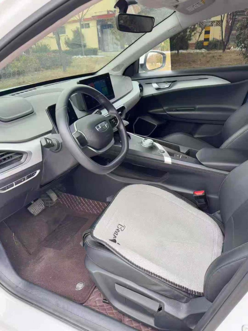 枣庄24年吉利几何4