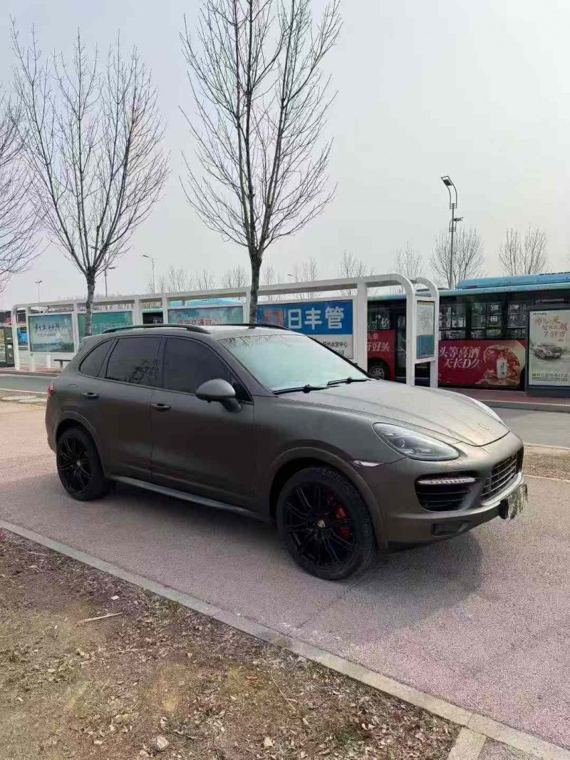 枣庄12年保时捷卡宴3
