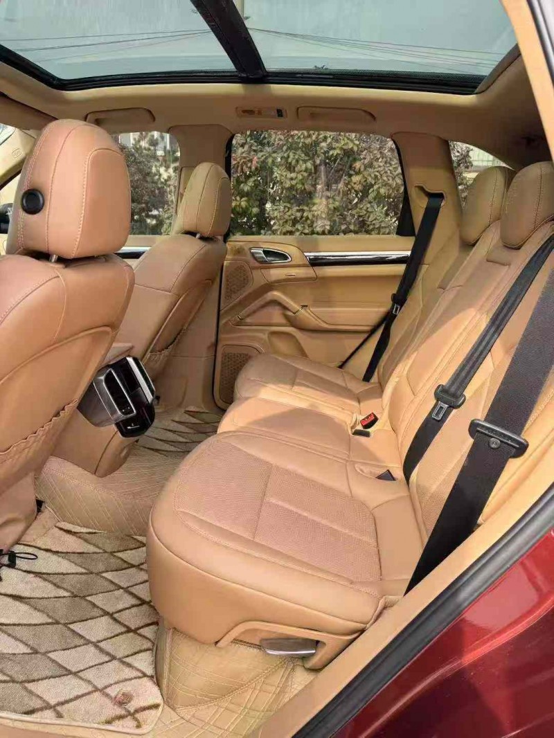 枣庄12年保时捷卡宴5