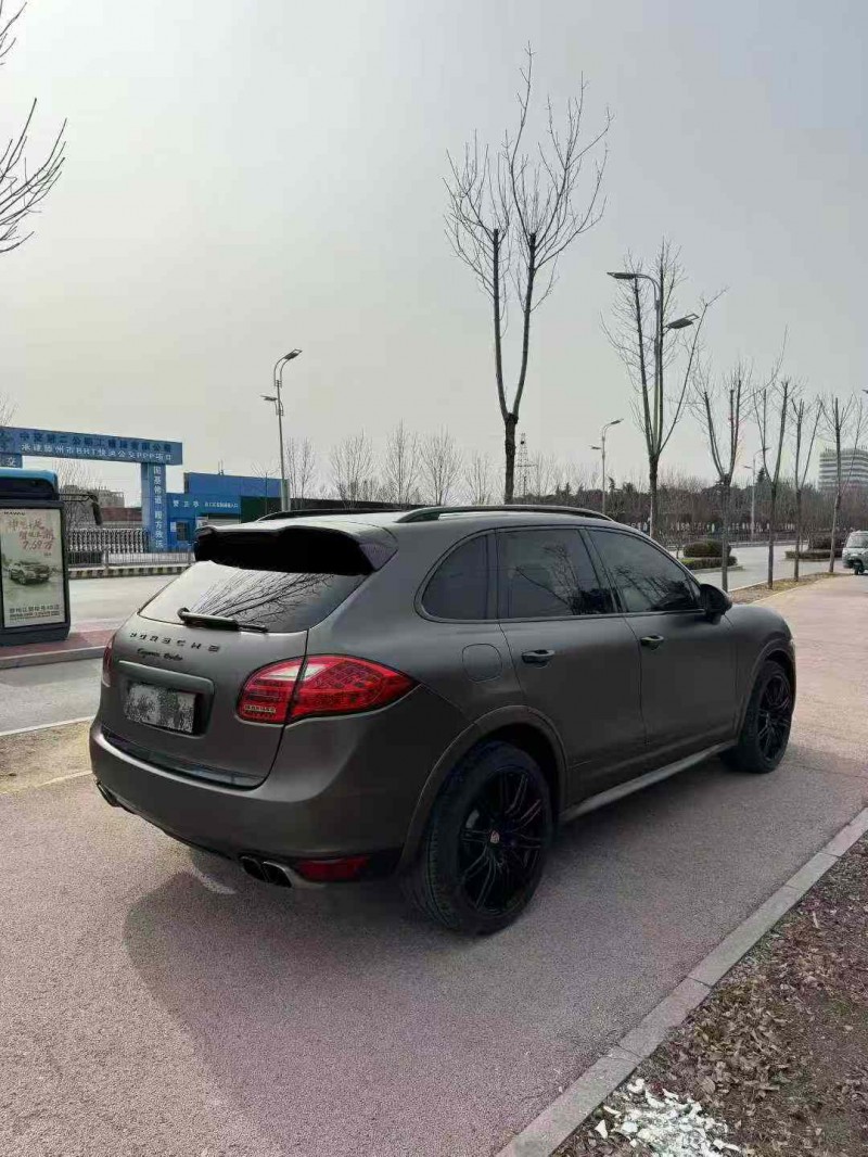 枣庄12年保时捷卡宴8