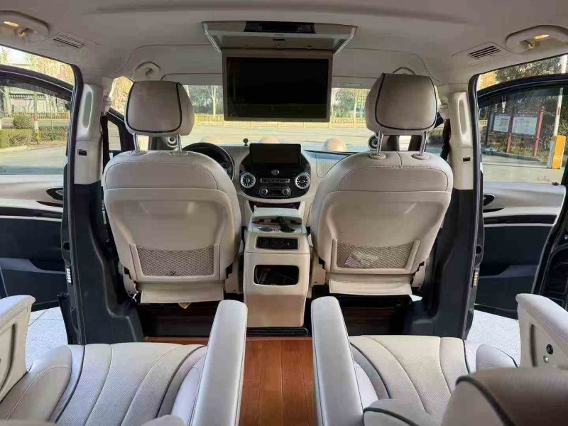 枣庄19年奔驰威霆6