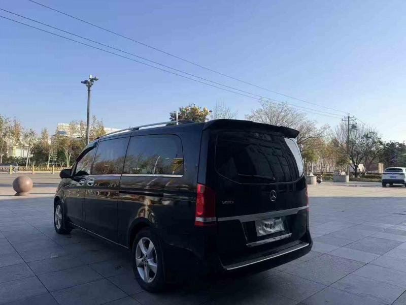 枣庄19年奔驰威霆9