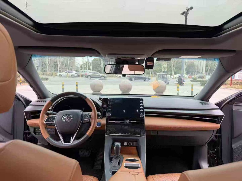 枣庄21年丰田亚洲龙6