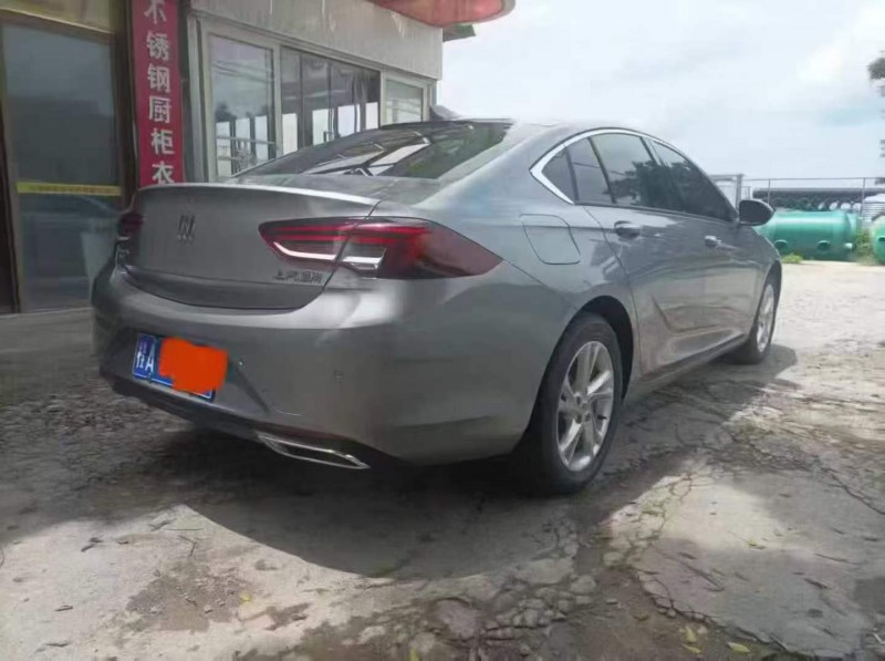 桂林24年别克君威7