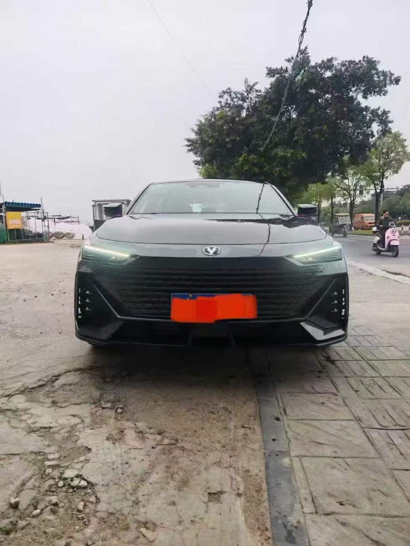 桂林25年长安汽车UNI1