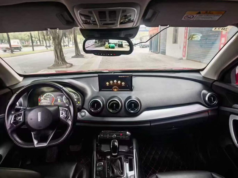 桂林17年长城汽车魏牌5