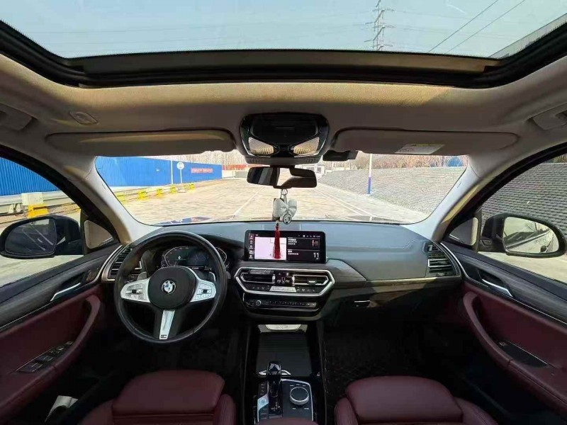 淄博22年宝马X36