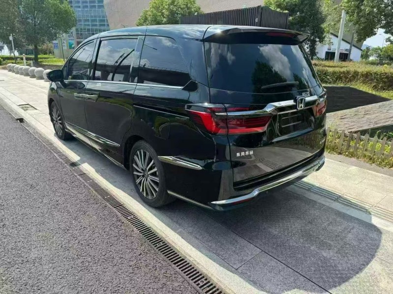 杭州25年本田艾力绅5