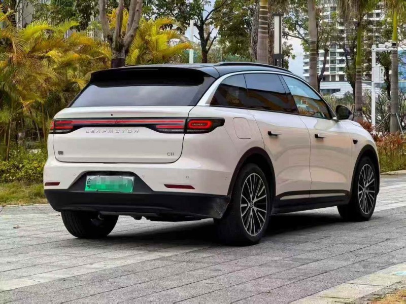 韶关25年零跑汽车C118