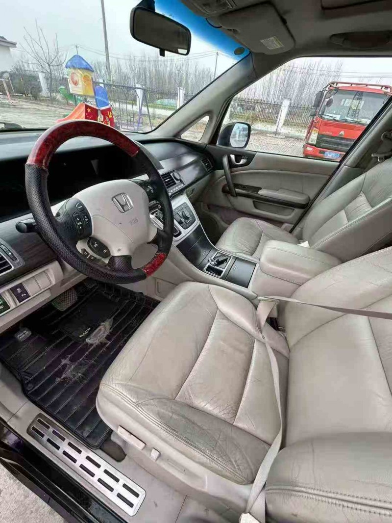 徐州15年本田艾力绅7