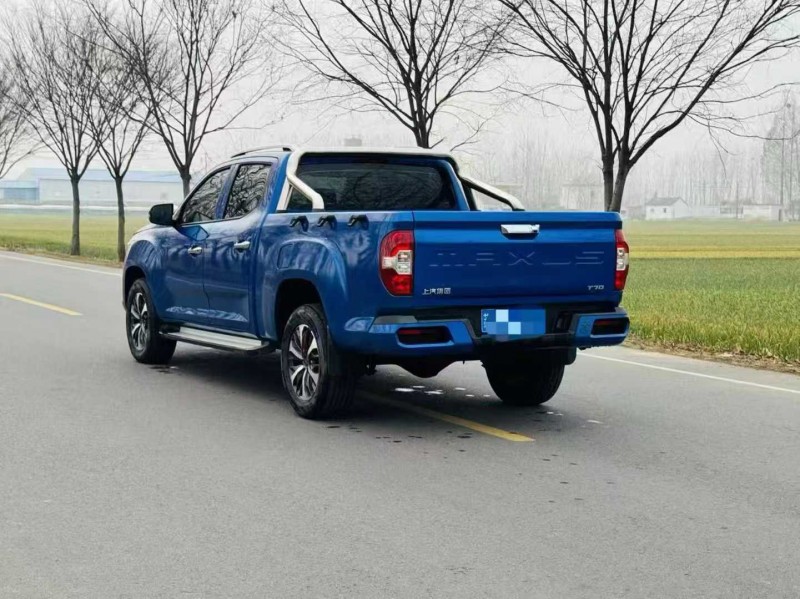 徐州23年大通T702