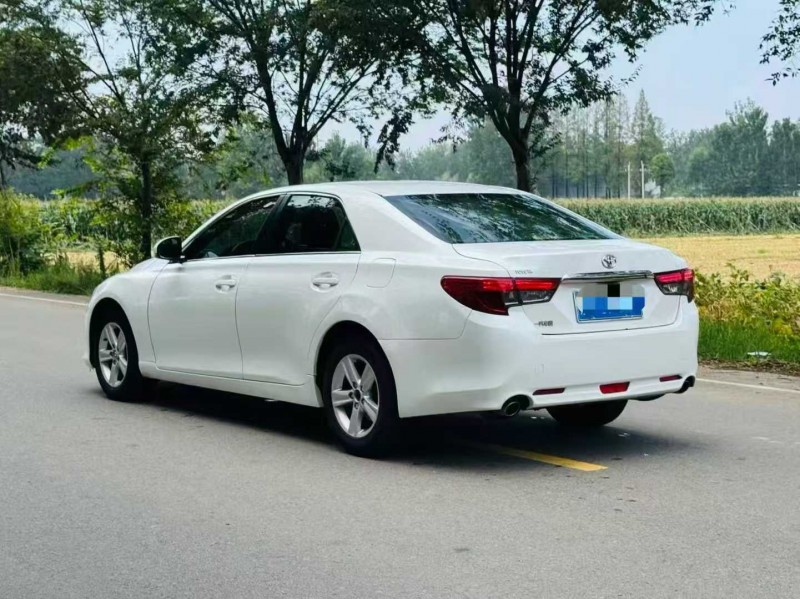 徐州15年丰田锐志2