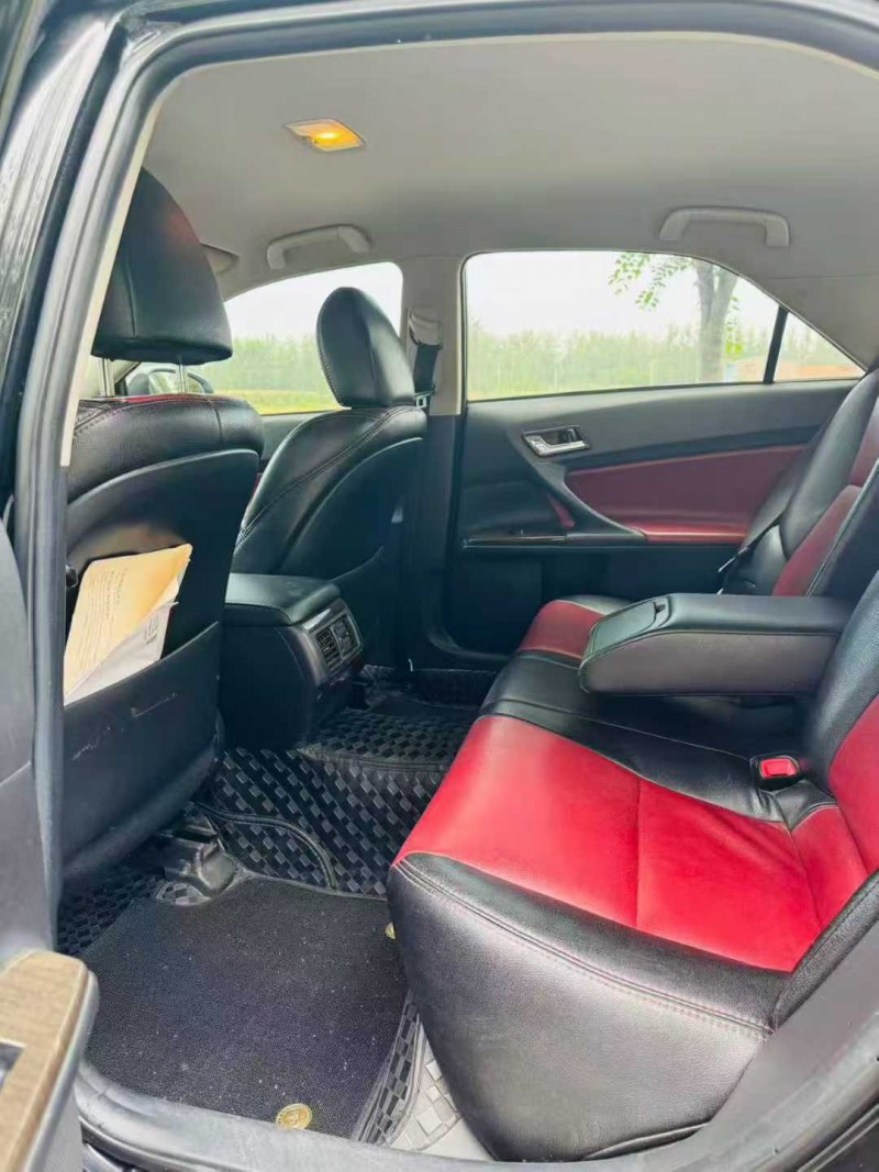 徐州15年丰田锐志9