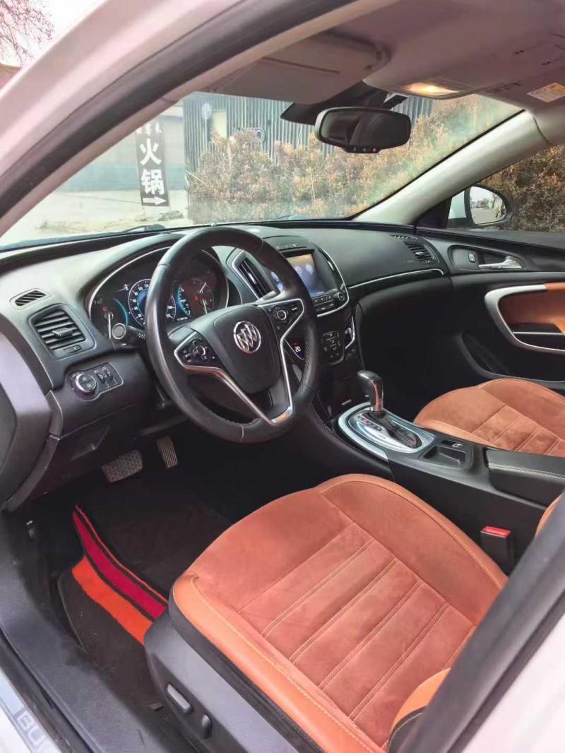 青岛17年别克君威5