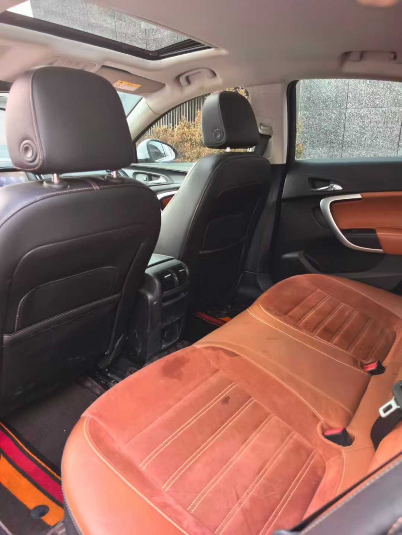 青岛17年别克君威6