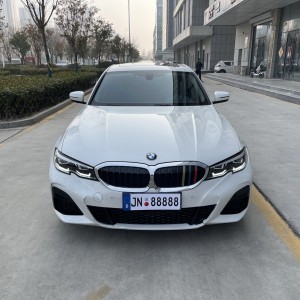 济宁22年宝马3系