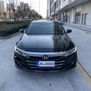 济宁23年本田雅阁