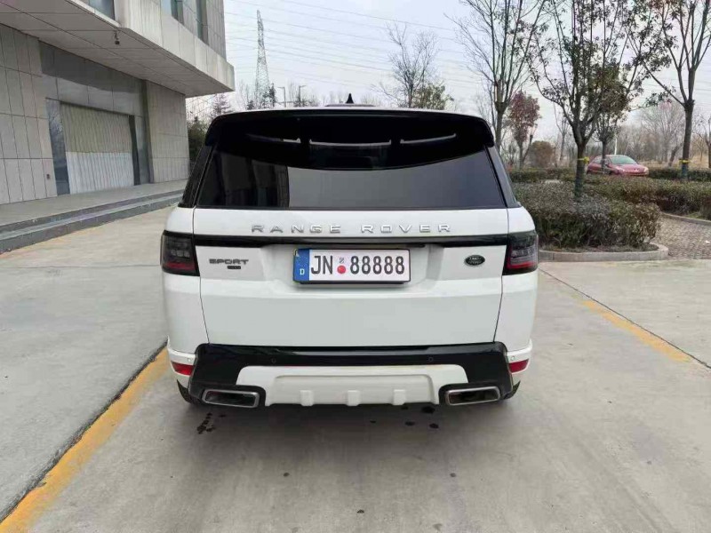 济宁21年路虎揽胜运动8