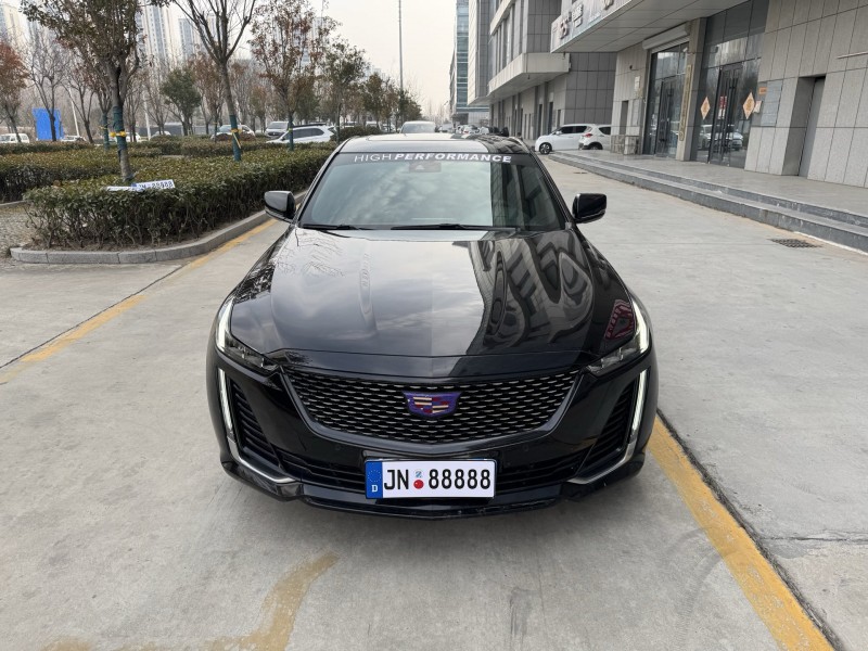 济宁23年凯迪拉克CT51