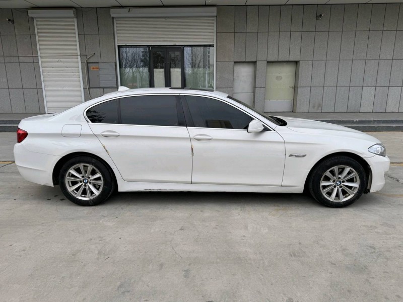 济宁13年宝马5系4