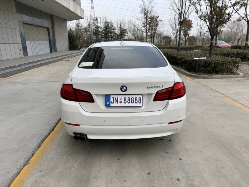 济宁13年宝马5系5