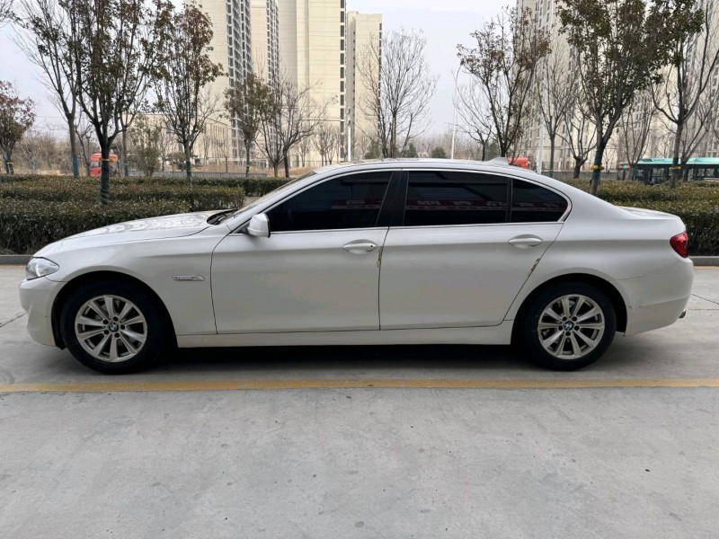 济宁13年宝马5系6