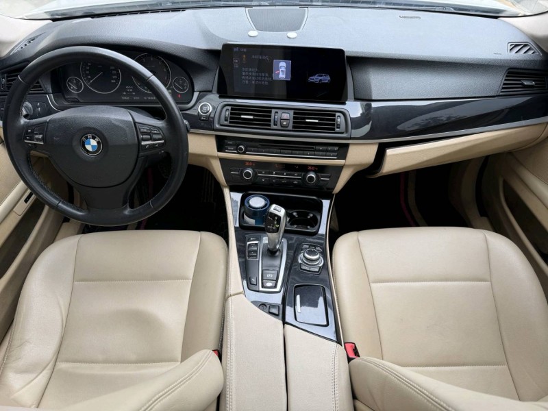 济宁13年宝马5系9