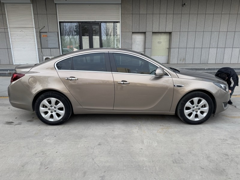 济宁17年别克君威7