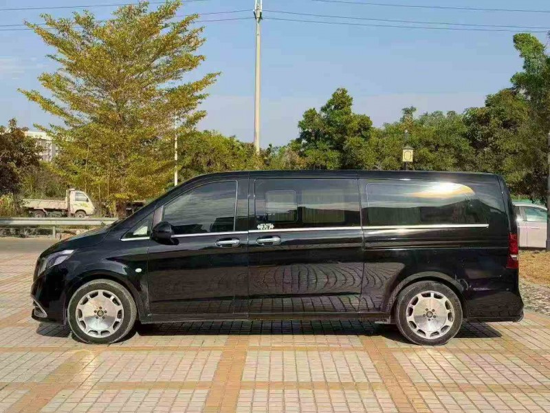 汕头22年奔驰威霆3