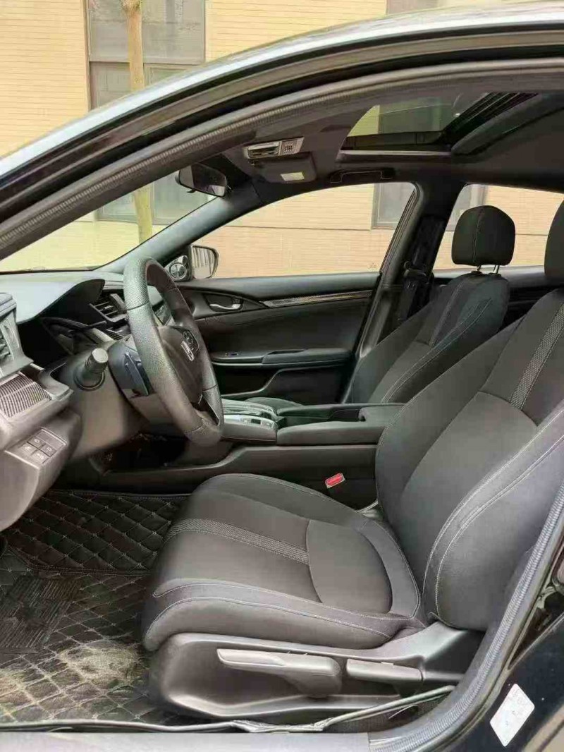 江门22年本田思域4