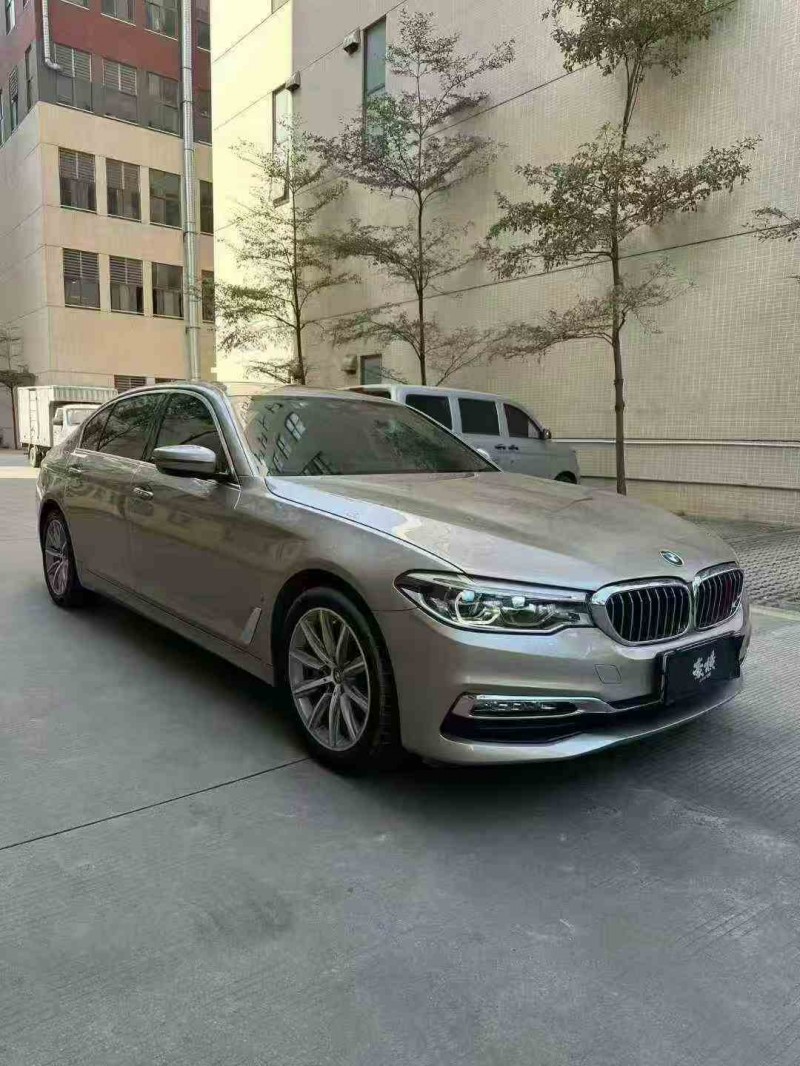 佛山18年宝马5系3