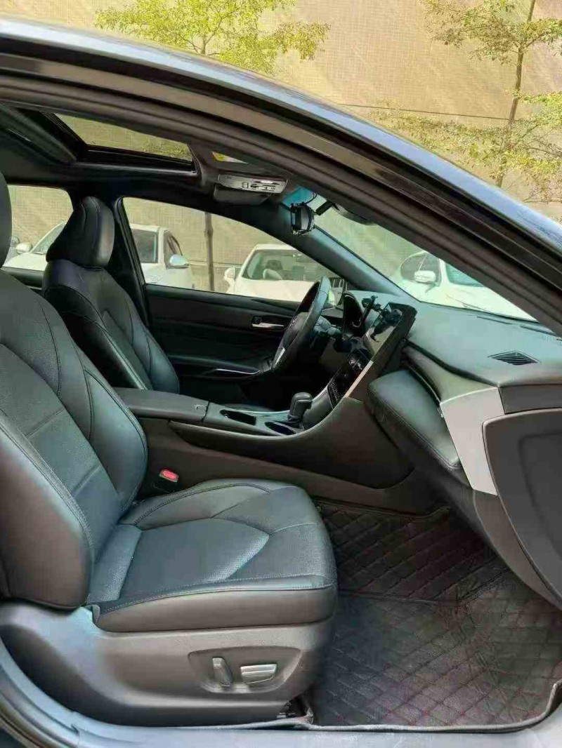 佛山24年丰田亚洲龙5