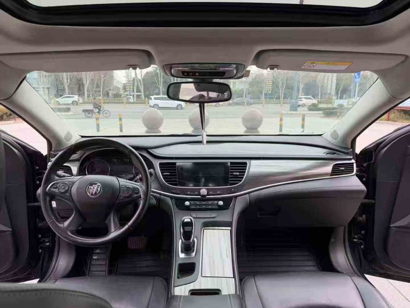 枣庄22年别克君越6