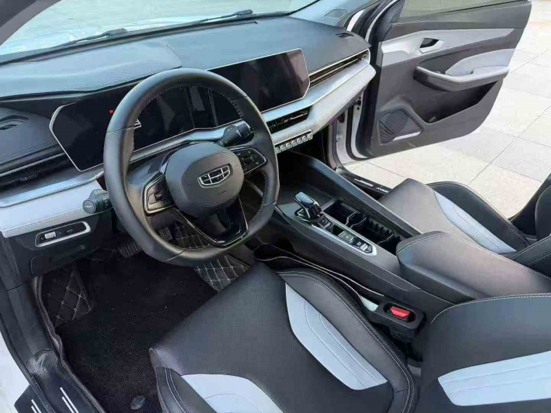 枣庄25年吉利缤瑞4