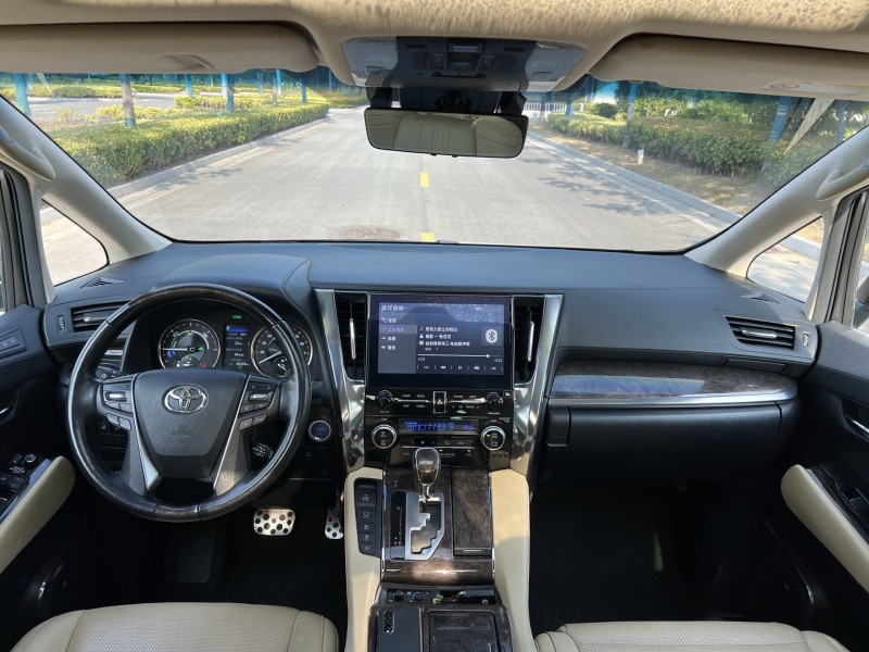 盐城21年丰田埃尔法5