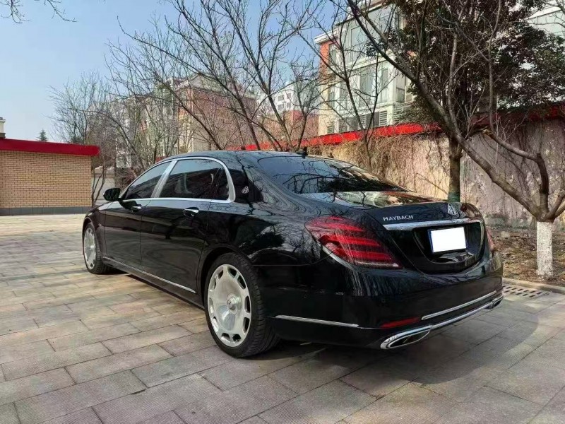 菏泽18年奔驰迈巴赫S级7