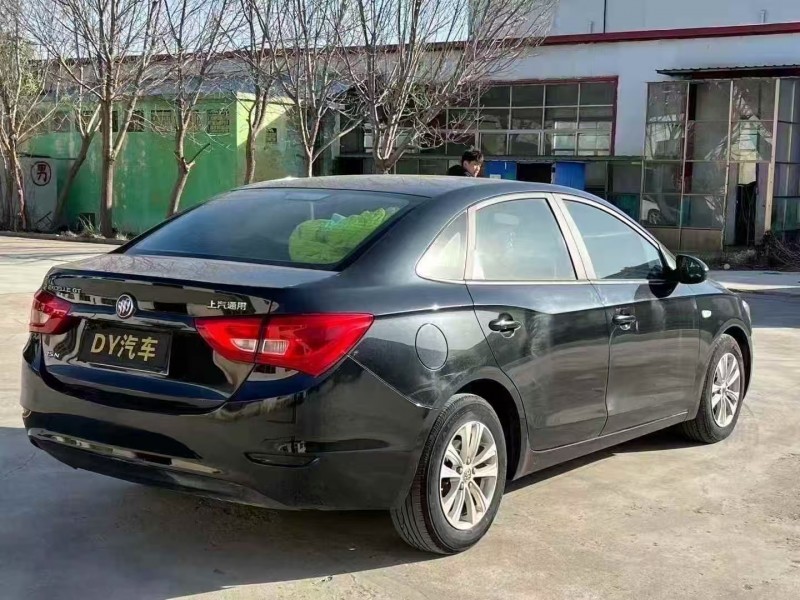 菏泽17年别克英朗7