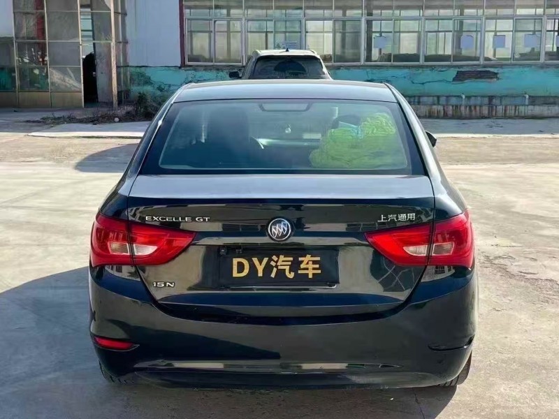 菏泽17年别克英朗9