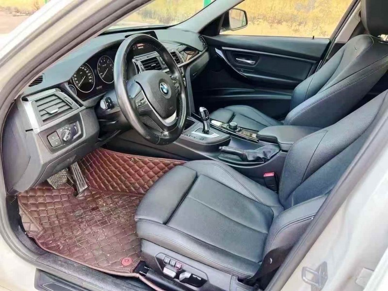 济宁17年宝马3系4