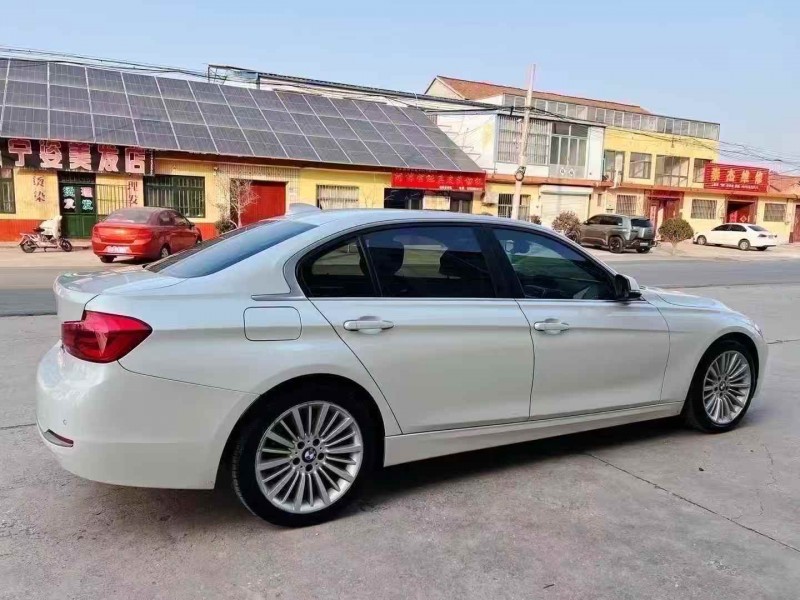 济宁17年宝马3系7